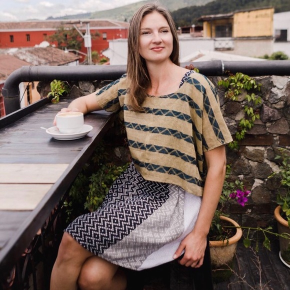 🫶Handwoven Reversible Ikat Tilly Dress - Picture 4 of 8